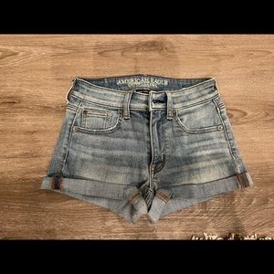American Eagle Size 00 Hi-rise Shortie Super Super Stretch Jean Shorts in Denim